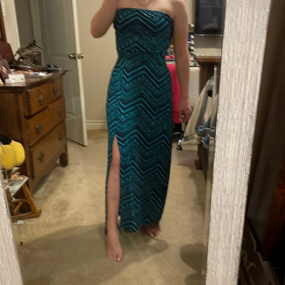 Strapless dress